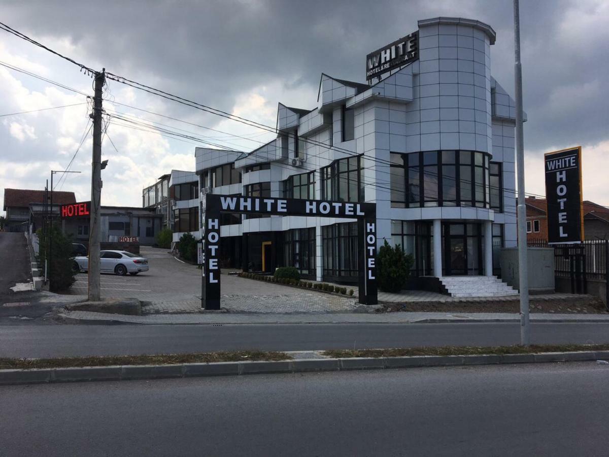 Hotelwhite Gjilan Esterno foto