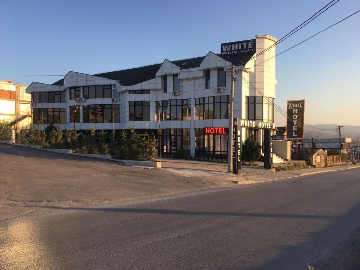 Hotelwhite Gjilan Esterno foto